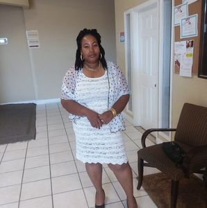 Meet your Posher, Leona
